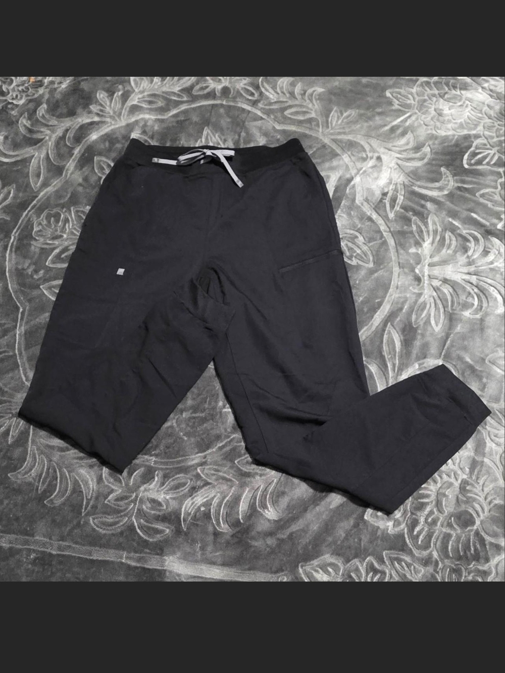Fabletics Men's Black Jogger Sweatpants with Contrast Drawstring